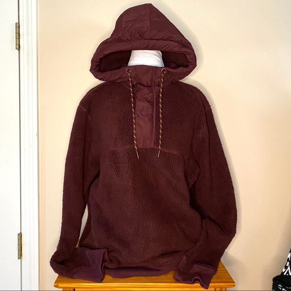 Aeropostale XL maroon fleece hoodie pullover - Picture 2 of 10